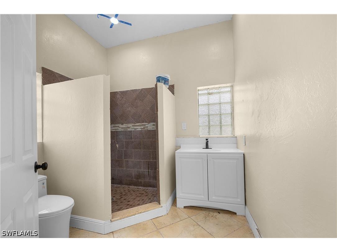 7823 Marx Drive North Fort Myers FL 33917 226018358 image9