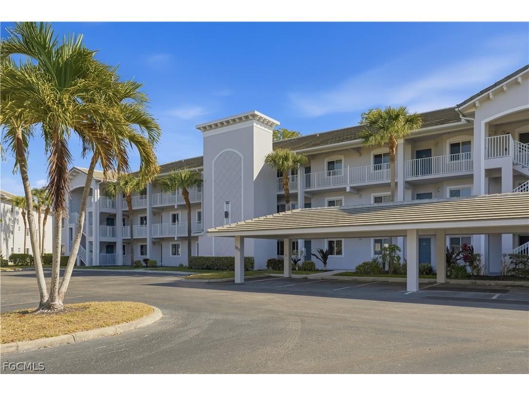 7823 Regal Heron Circle #104 Naples FL 34104 2026006786 image2