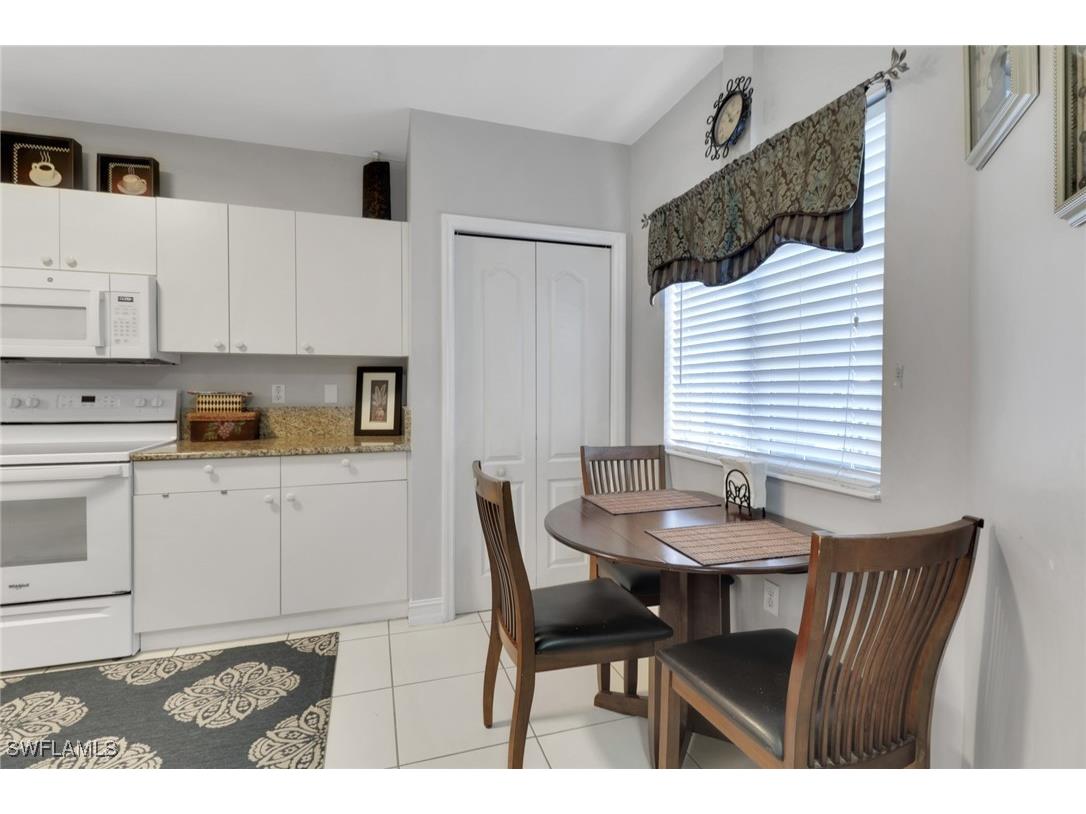 7823 Regal Heron Circle #105 Naples FL 34104 225073805 image20