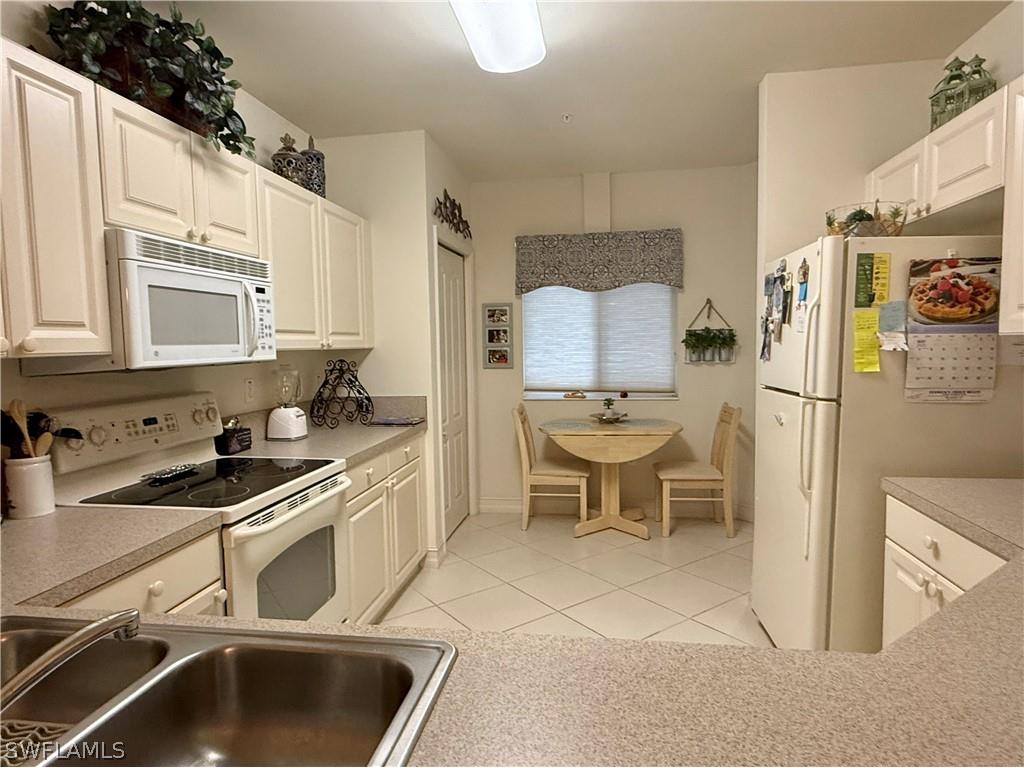 7823 Regal Heron Circle #301 Naples FL 34104 226001895 image13