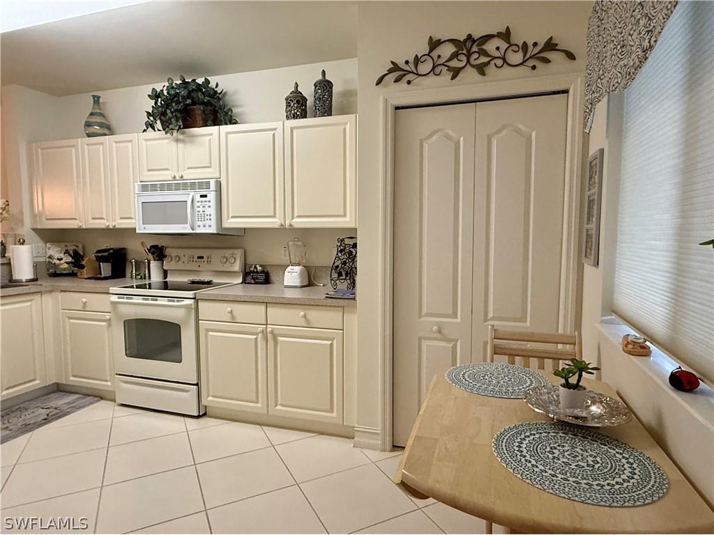7823 Regal Heron Circle #301 Naples FL 34104 226001895 image9