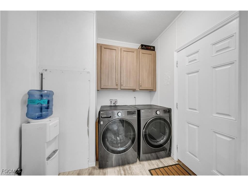 7824 8th Place Labelle FL 33935 2025021995 image16