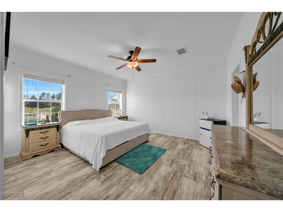 7824 8th Place Labelle FL 33935 2025021995 image17