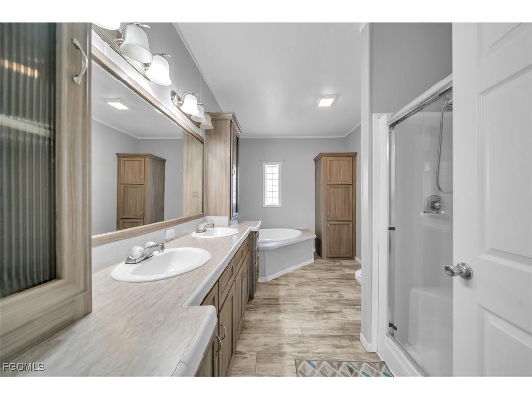 7824 8th Place Labelle FL 33935 2025021995 image20