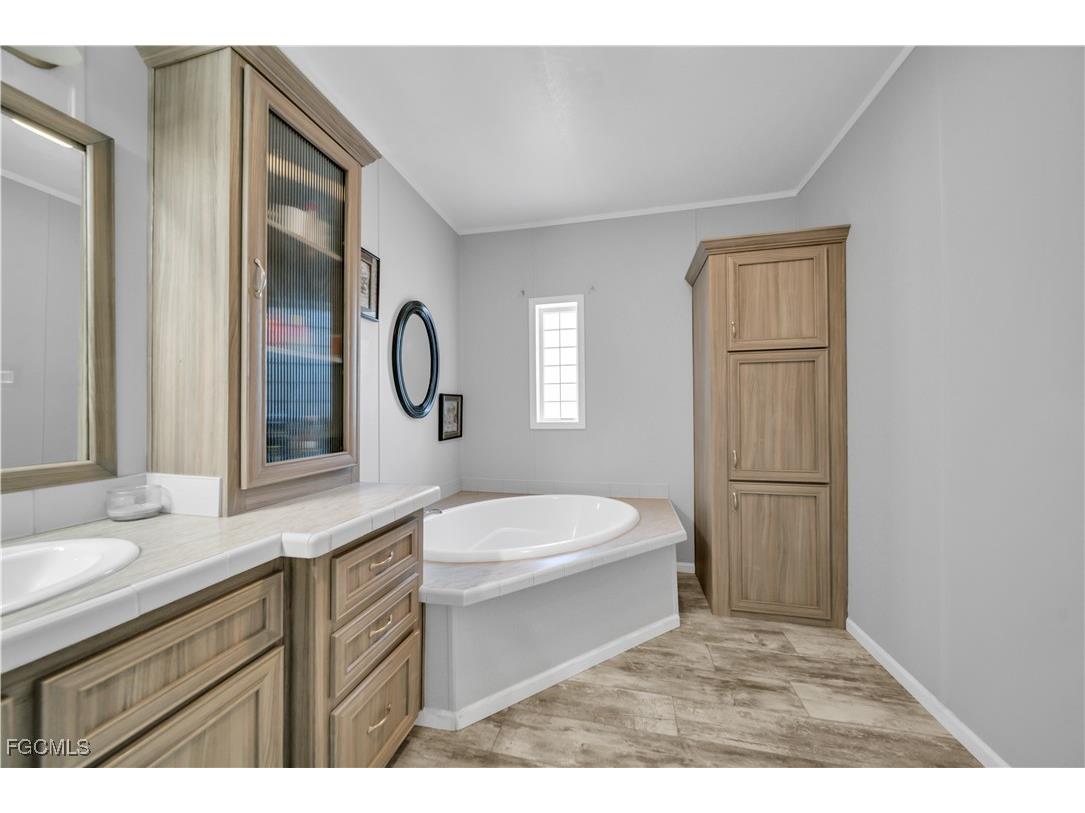 7824 8th Place Labelle FL 33935 2025021995 image22