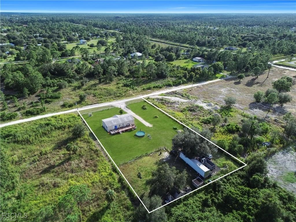 7824 8th Place Labelle FL 33935 2025021995 image25