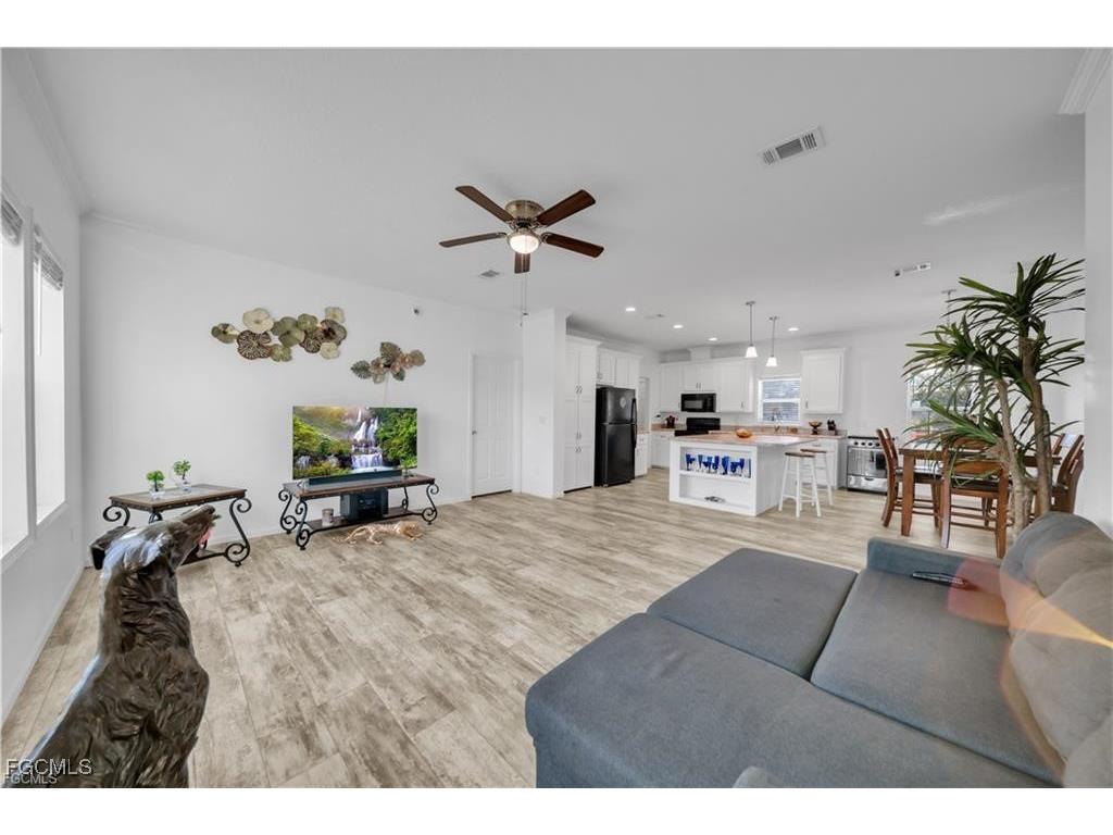 7824 8th Place Labelle FL 33935 2025021995 image9