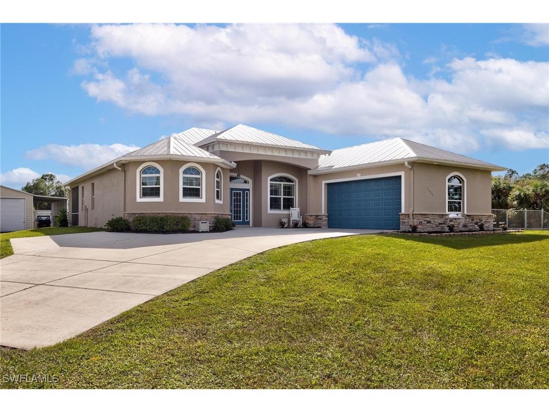7825 2nd Terrace Lehigh Acres FL 33936 224086403 image1