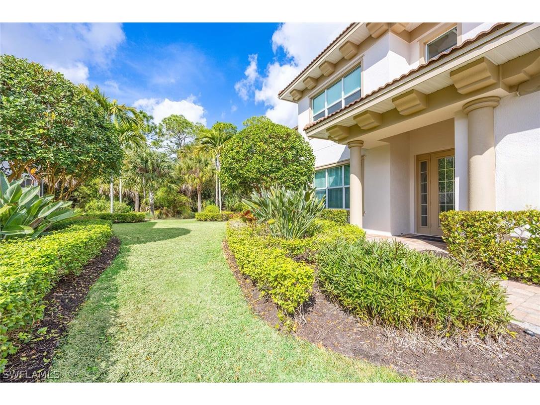 7825 Hawthorne Drive #2103 Naples FL 34113 226007853 image2