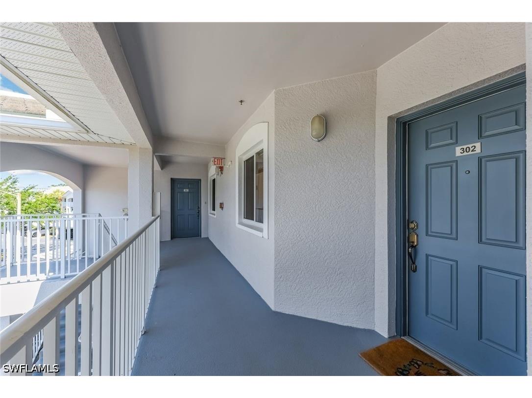 7827 Regal Heron Circle #302 Naples FL 34104 226017822 image4