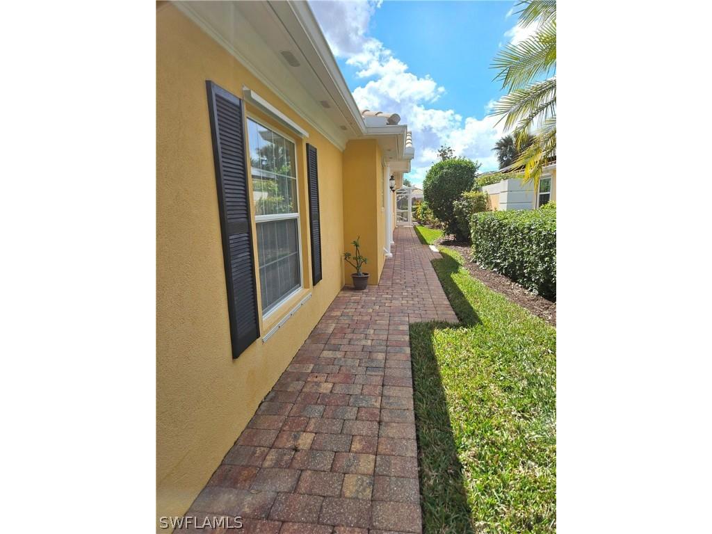 7828 Umberto Court Naples FL 34114 226007785 image3