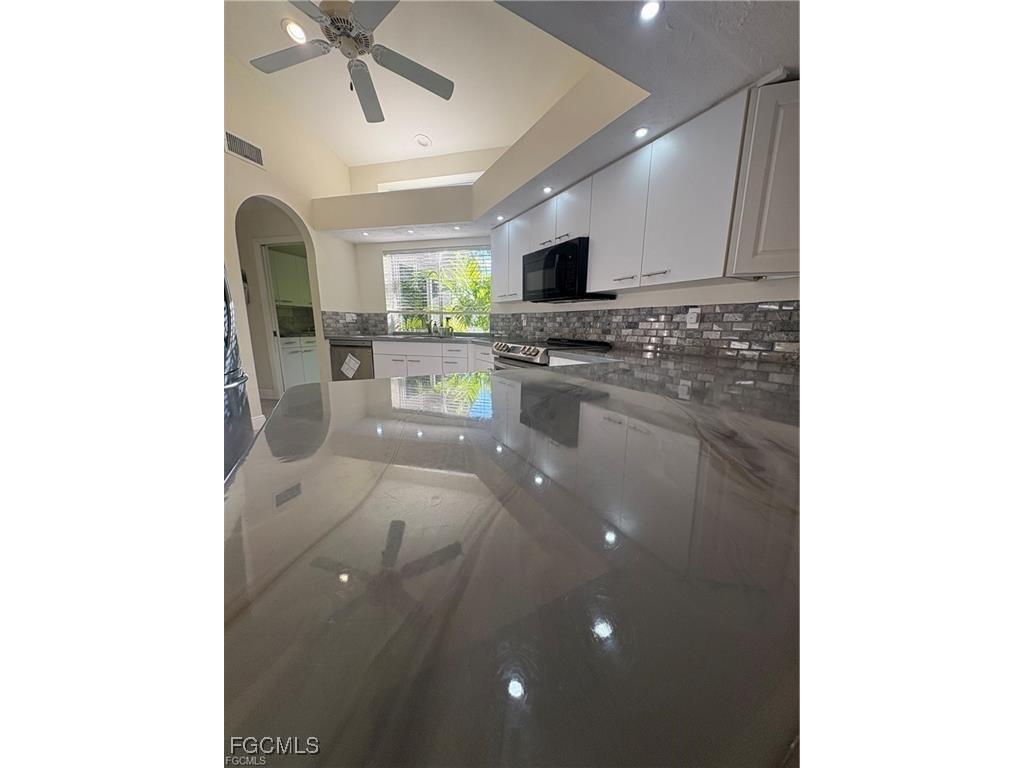 7831 Deni Drive North Fort Myers FL 33917 2025025493 image13