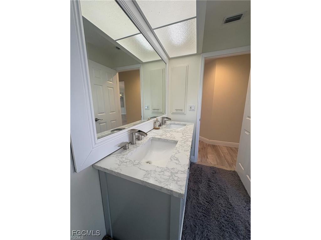 7831 Deni Drive North Fort Myers FL 33917 2025025493 image16