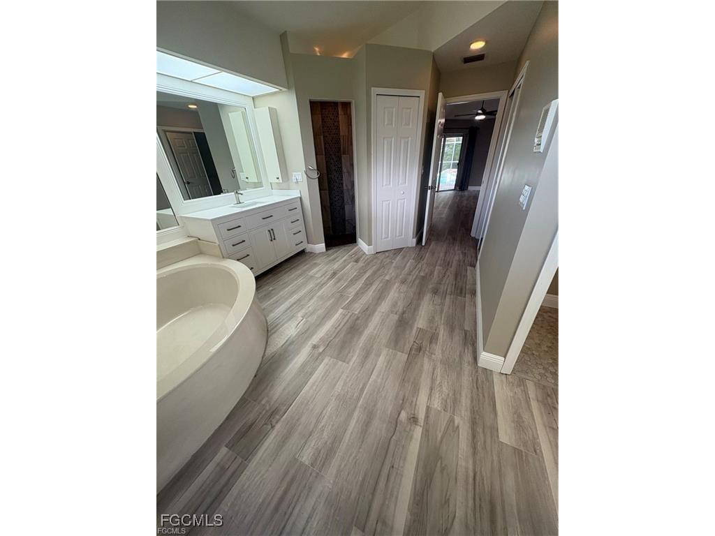 7831 Deni Drive North Fort Myers FL 33917 2025025493 image28