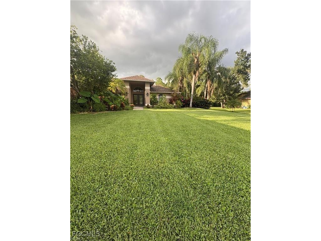 7831 Deni Drive North Fort Myers FL 33917 2025025493 image3