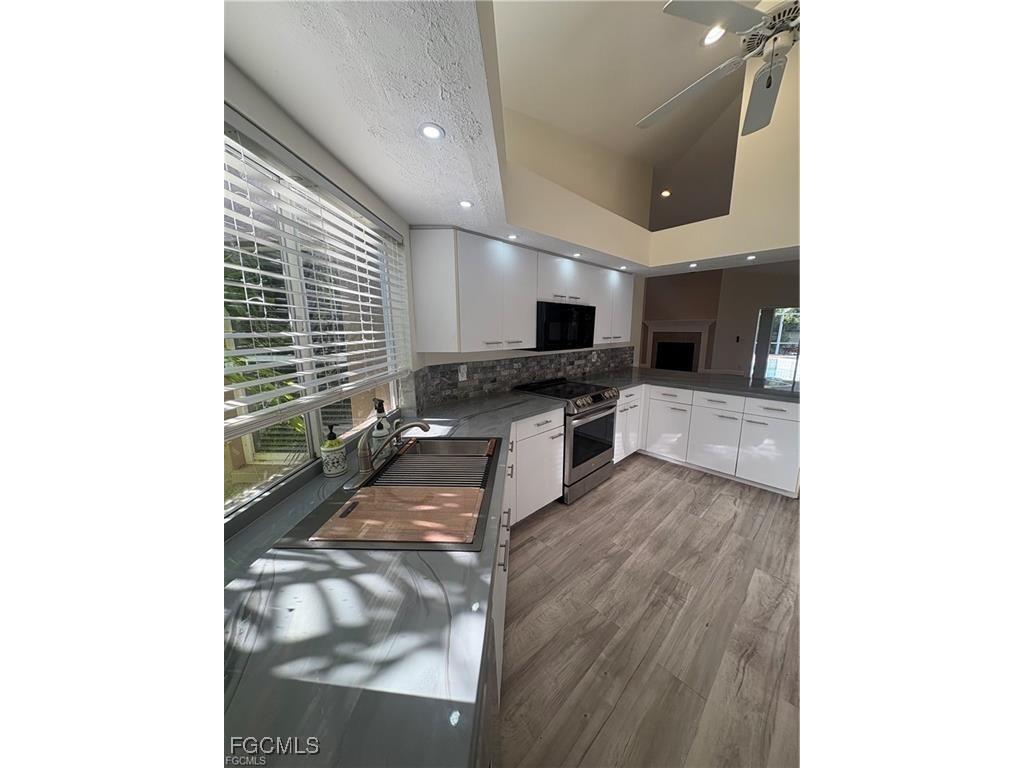 7831 Deni Drive North Fort Myers FL 33917 2025025493 image31