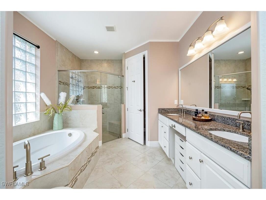 7831 Martino Circle Naples FL 34112 225073245 image20