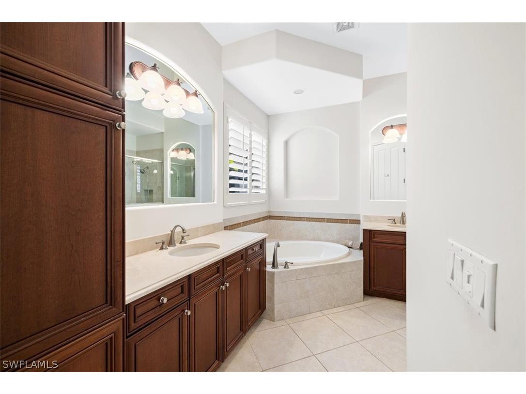 7831 Valencia Court Naples FL 34113 226007666 image30