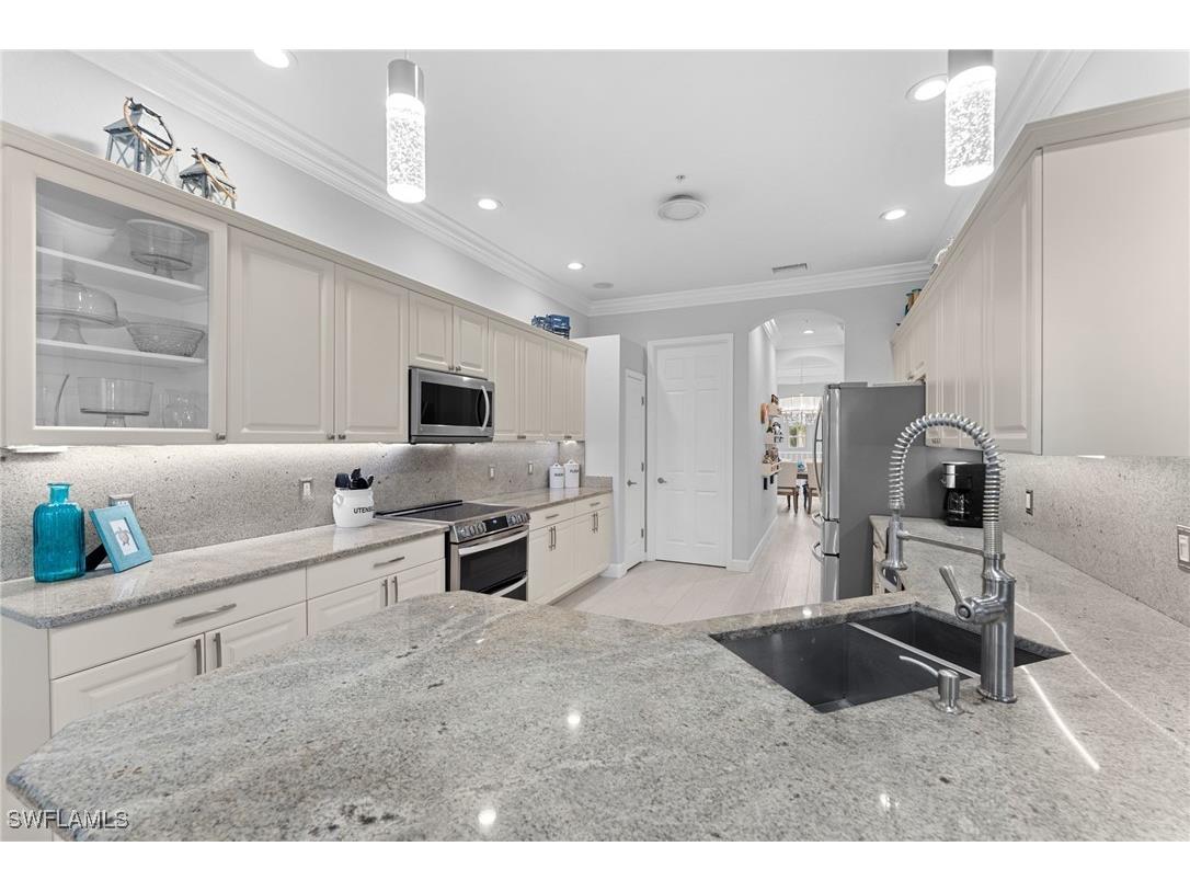 7832 Clemson Street #202 Naples FL 34104 225004663 image19