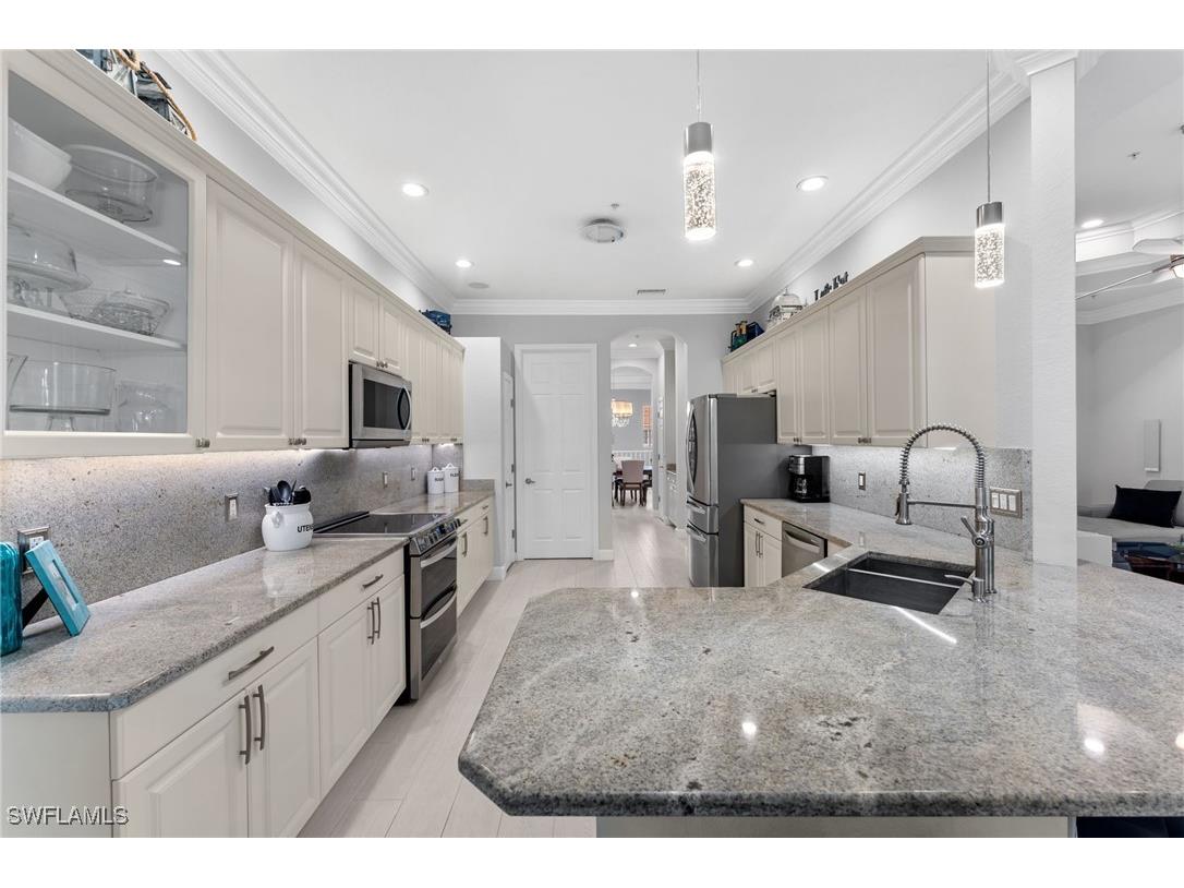 7832 Clemson Street #202 Naples FL 34104 225004663 image21