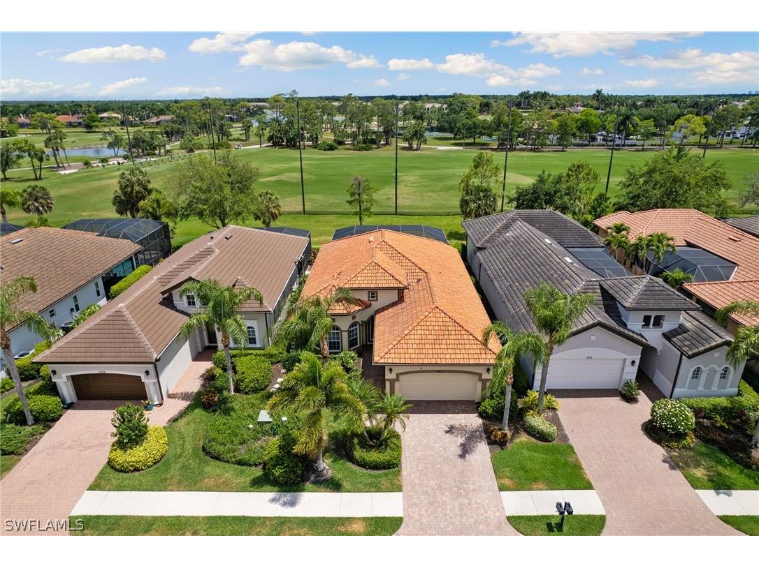 7832 Valencia Court Naples FL 34113 224038627 image1