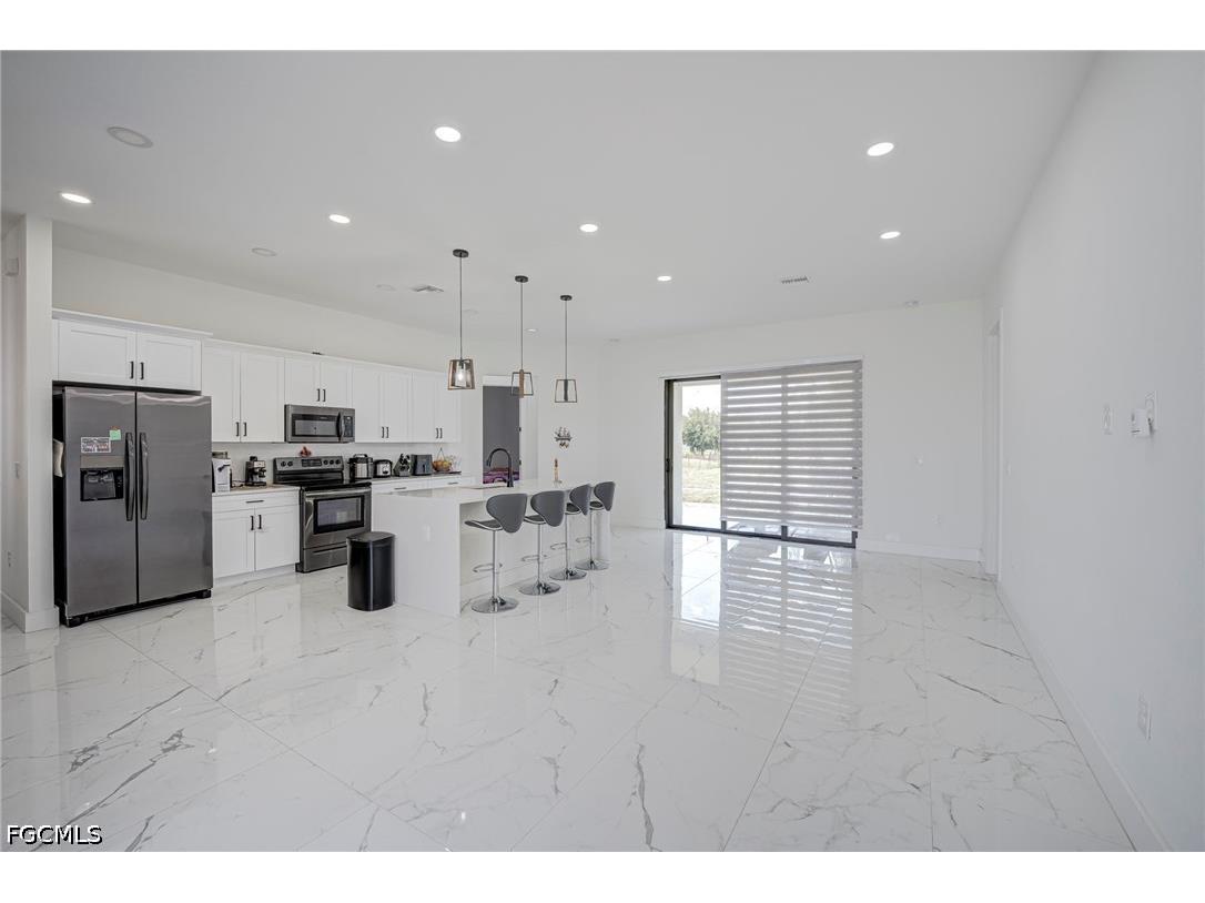 7834 14th Place Labelle FL 33935 2026027983 image3