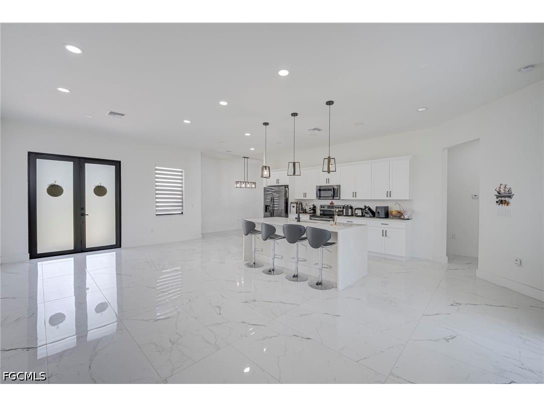 7834 14th Place Labelle FL 33935 2026027983 image4