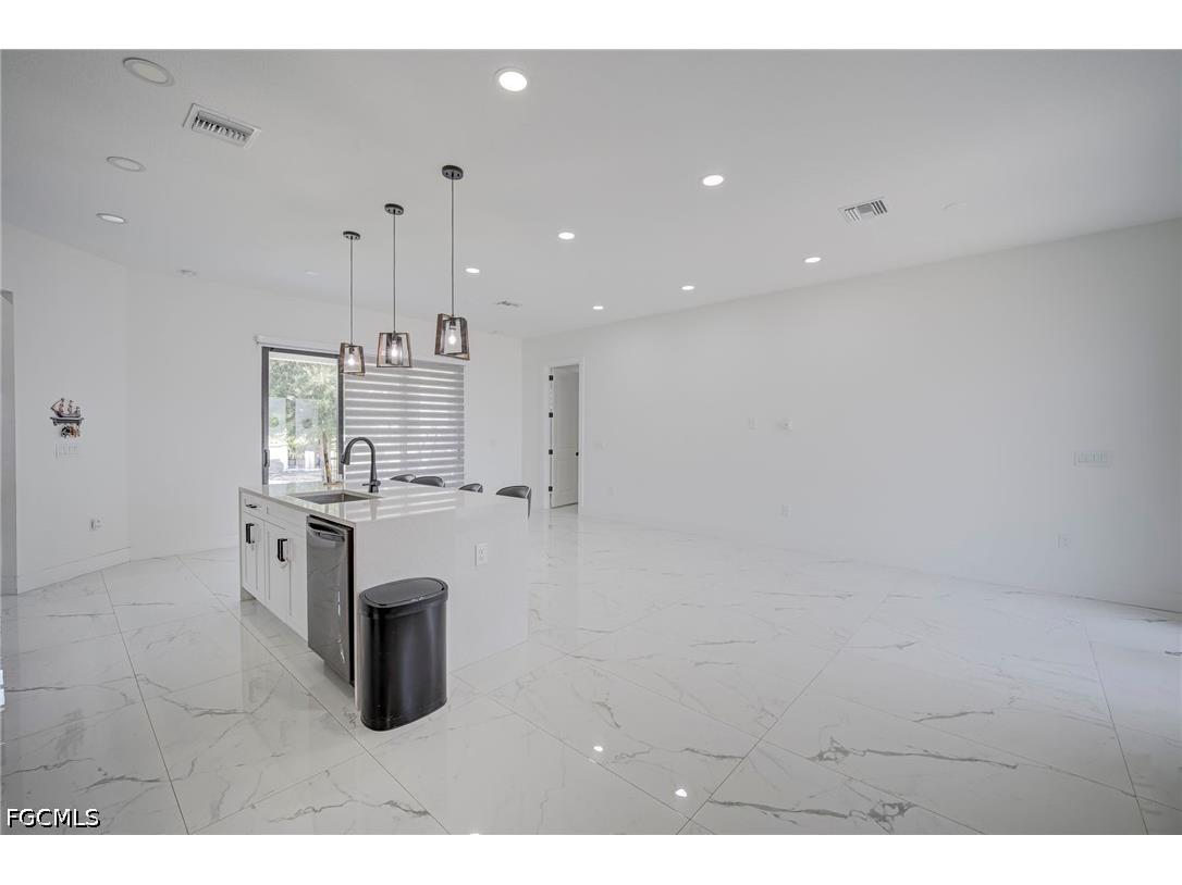 7834 14th Place Labelle FL 33935 2026027983 image7