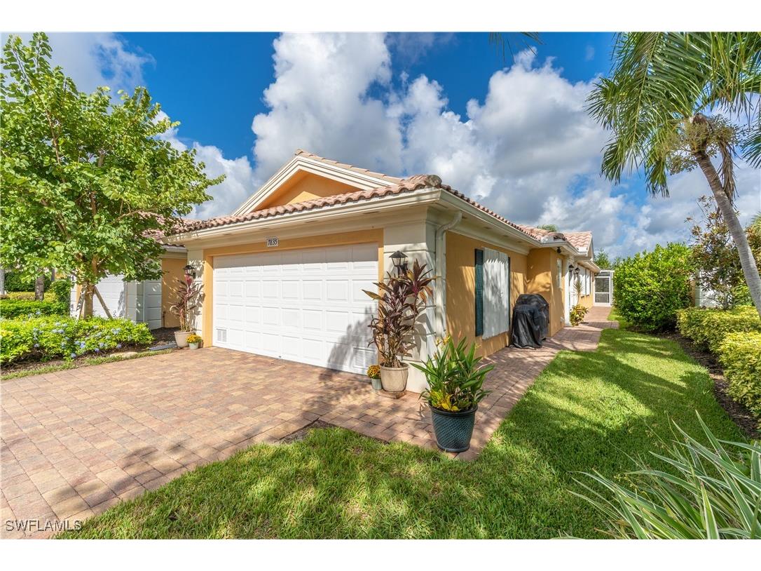 7835 Ionio Court Naples FL 34114 224074609 image1
