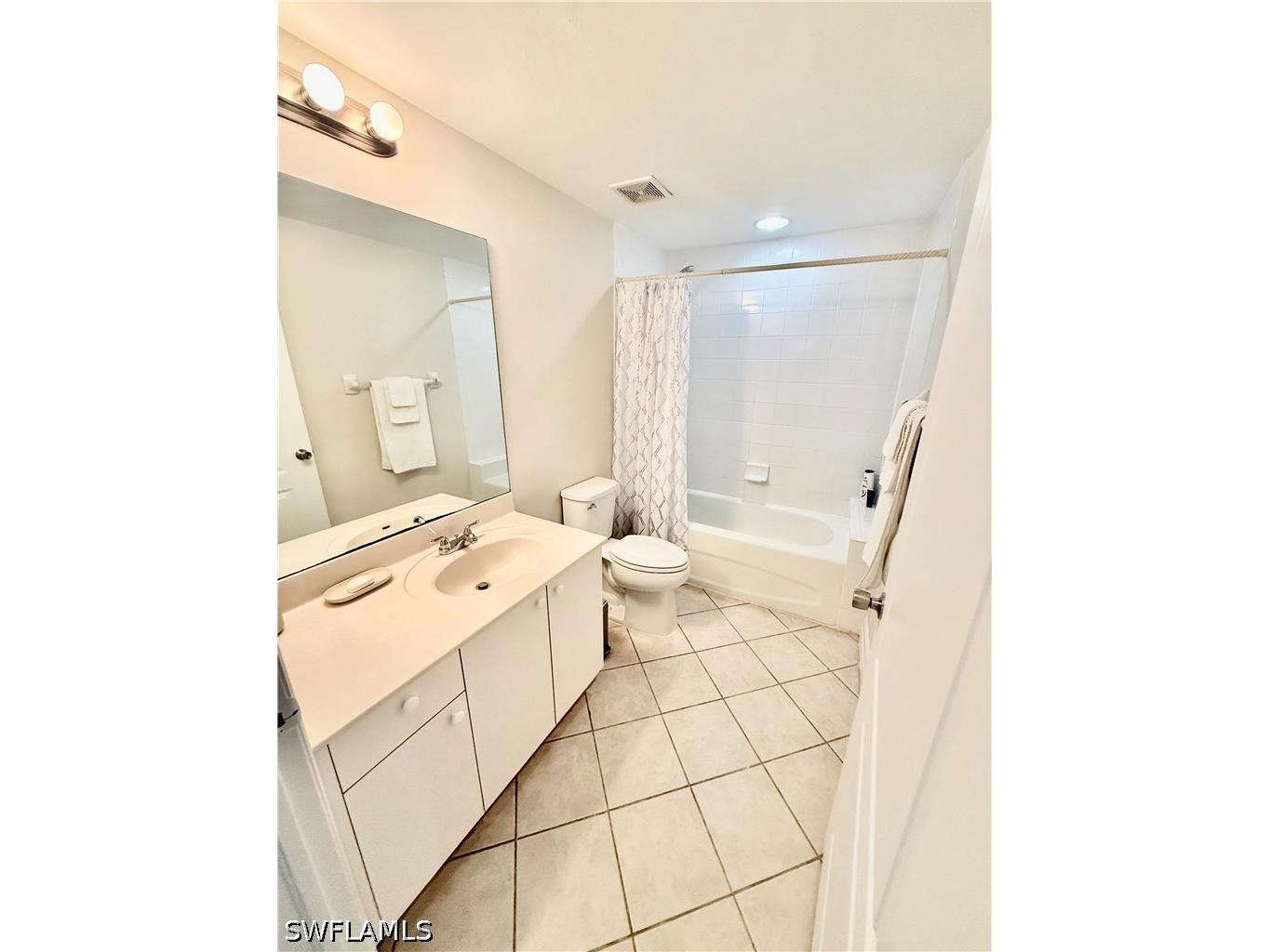 7839 Regal Heron Circle #204 Naples FL 34104 226016058 image16