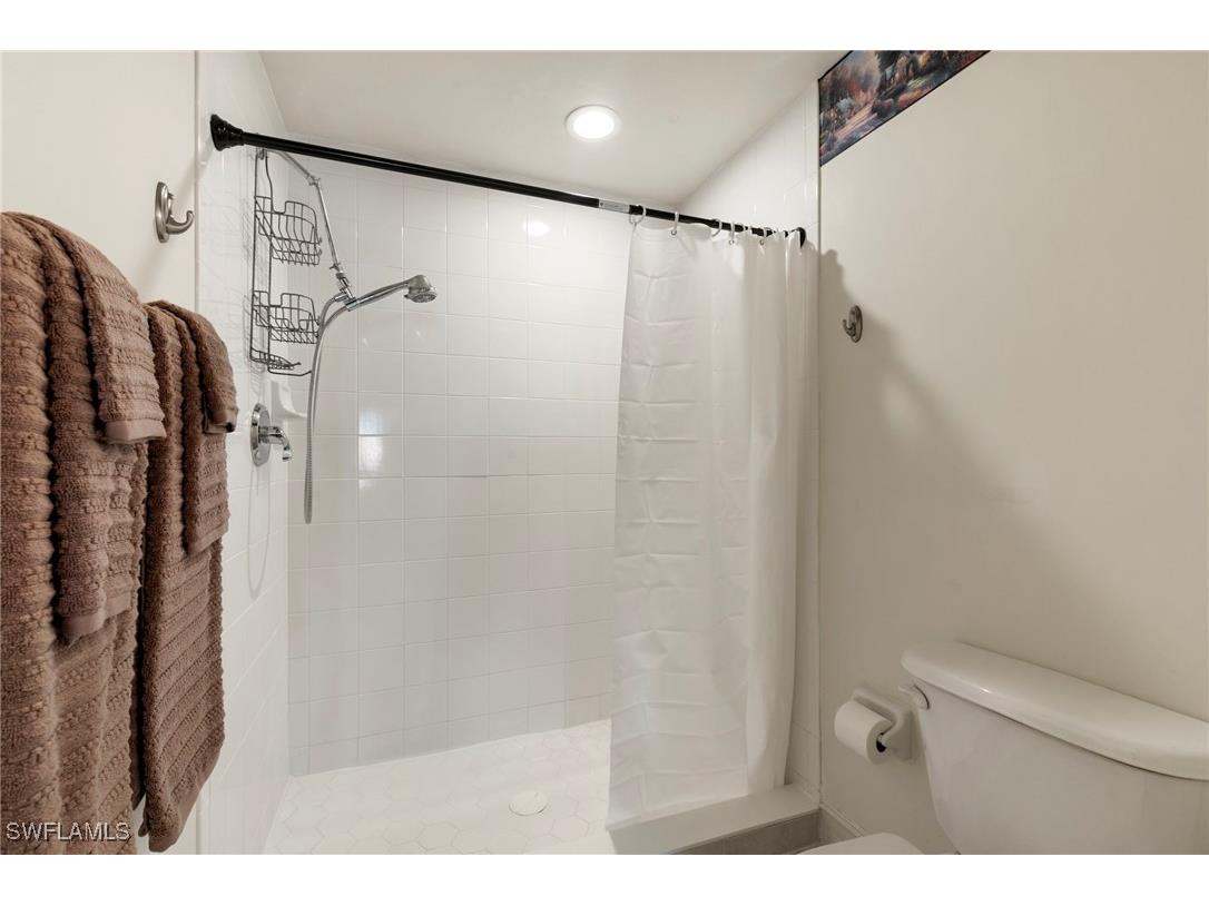 7839 Regal Heron Circle #205 Naples FL 34104 225046786 image20