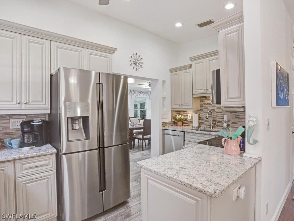 784 11th Street N Naples FL 34102 226006299 image9