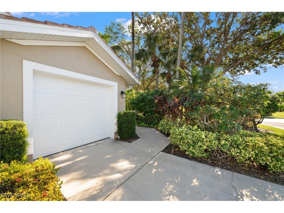 784 Carrick Bend Circle #103 Naples FL 34110 225050301 image7