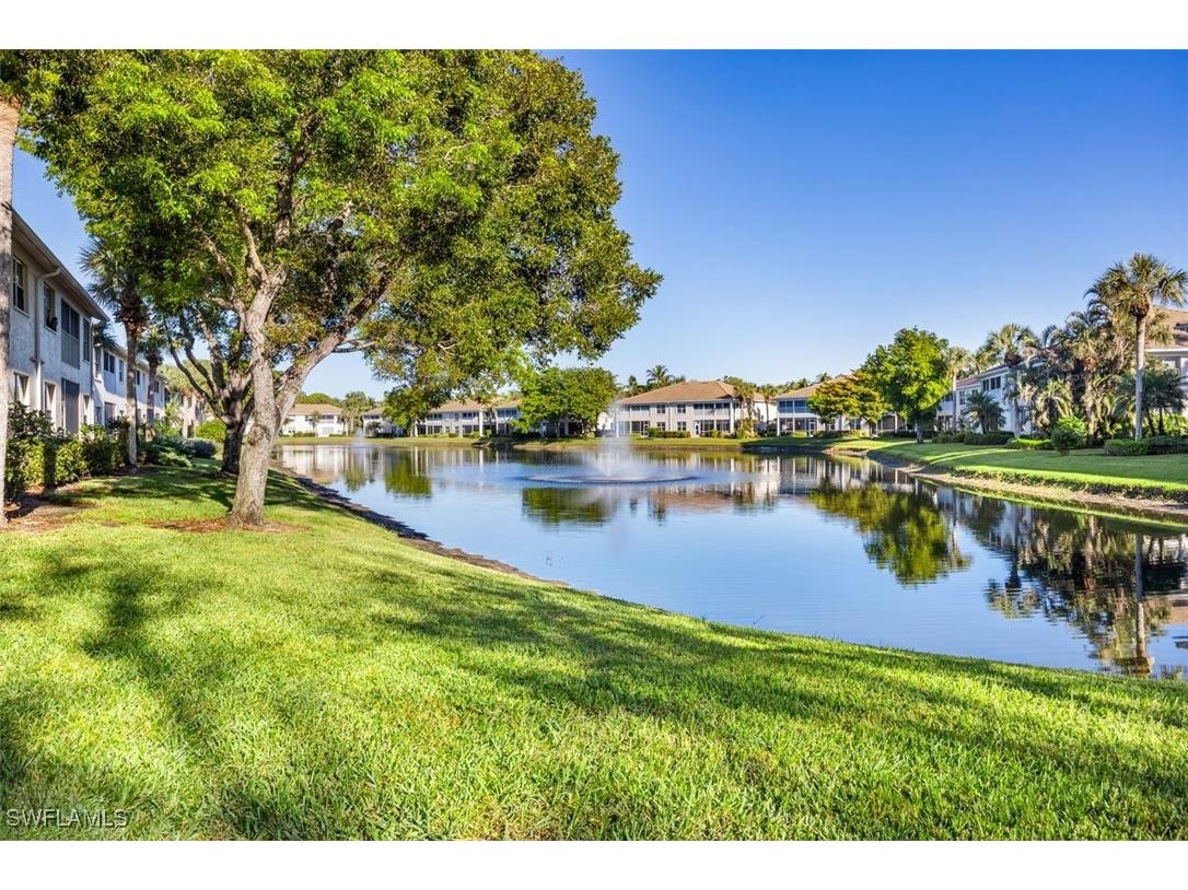 784 Carrick Bend Circle #203 Naples FL 34110 224097419 image1