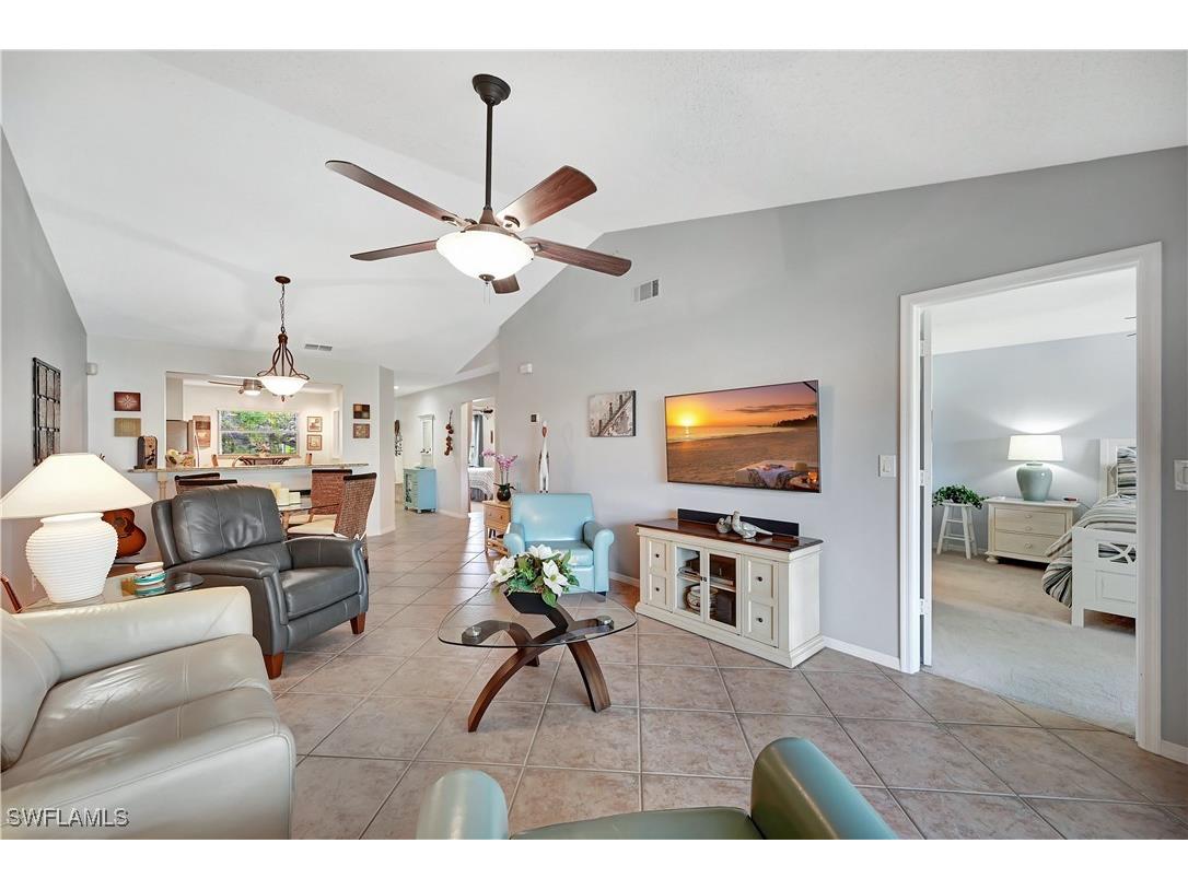 784 Landover Circle #203 Naples FL 34104 225082313 image2