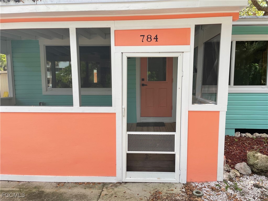 784 Oak Street Fort Myers Beach FL 33931 2026000835 image9