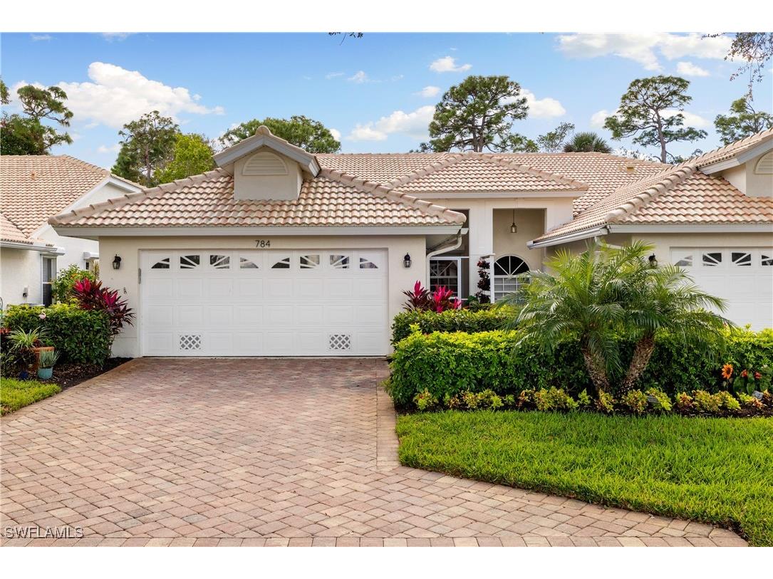 784 Wiggins Bay Drive #19L Naples FL 34110 226003084 image1
