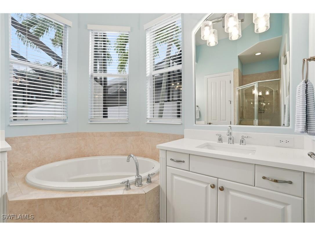 7840 Valencia Court Naples FL 34113 225074698 image13