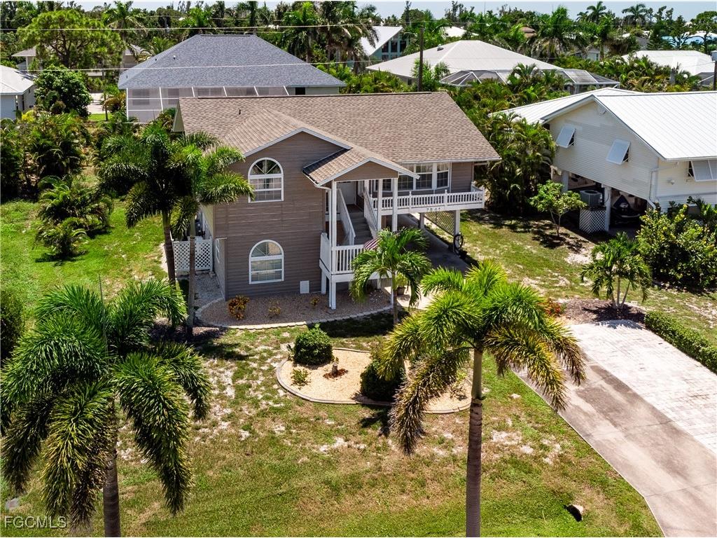 7841 Breakwater Court Bokeelia FL 33922 2025008606 image2