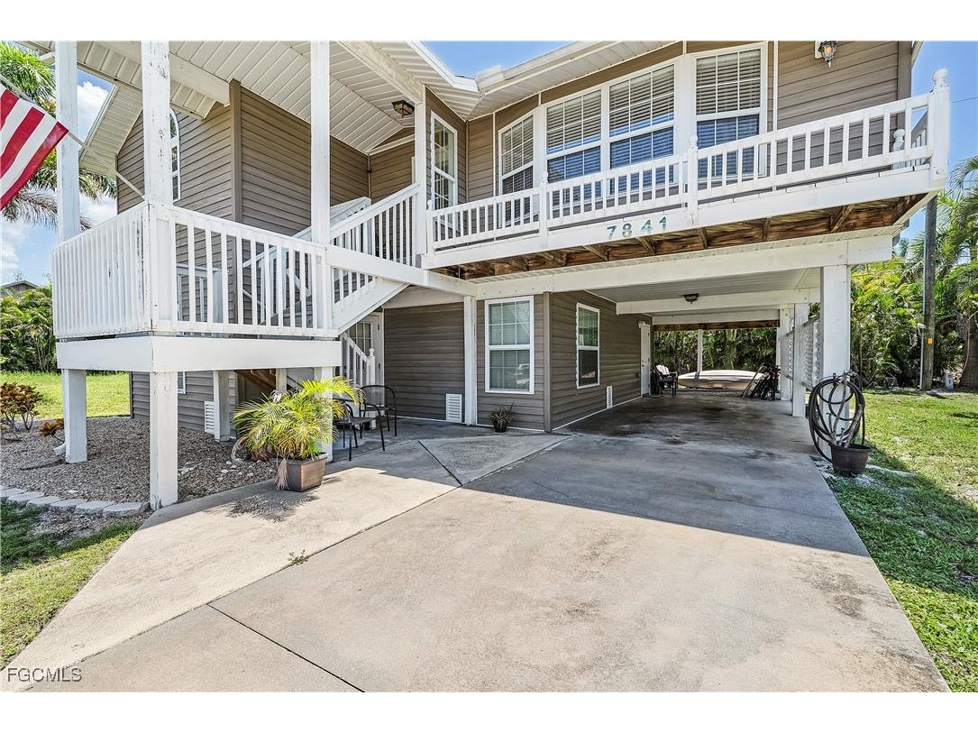 7841 Breakwater Court Bokeelia FL 33922 2025008606 image28