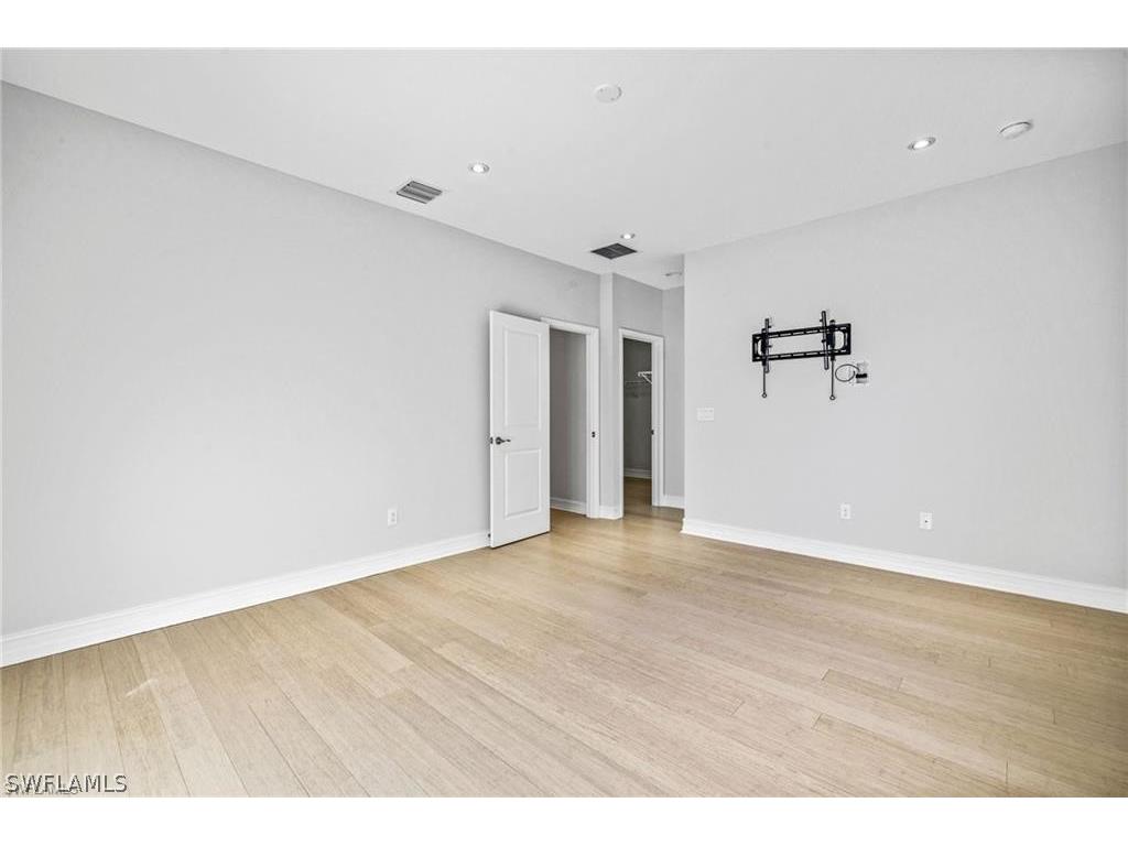 7841 Bristol Circle Naples FL 34120 226006798 image16