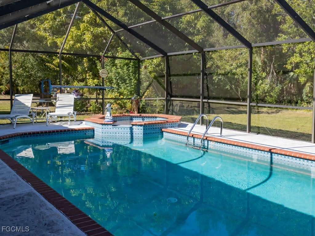 7841 Deni Drive North Fort Myers FL 33917 2025021055 image3