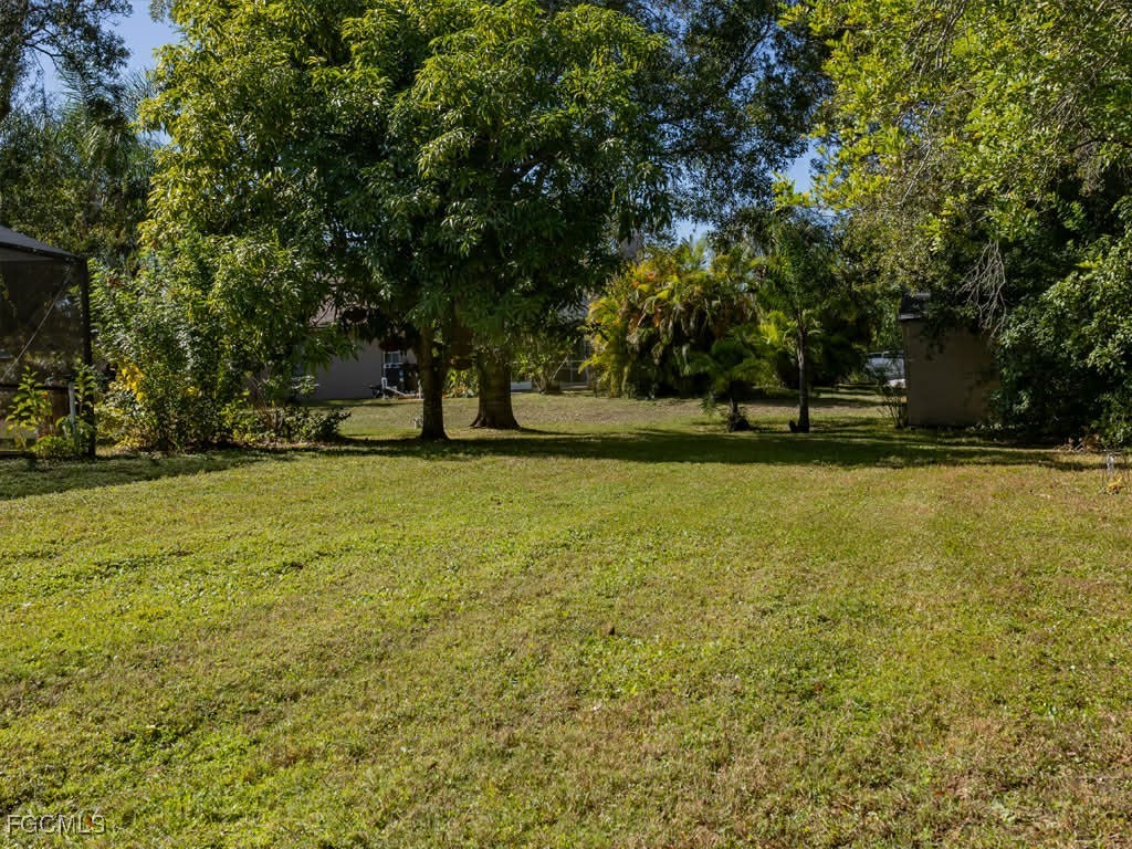 7841 Deni Drive North Fort Myers FL 33917 2025021055 image7