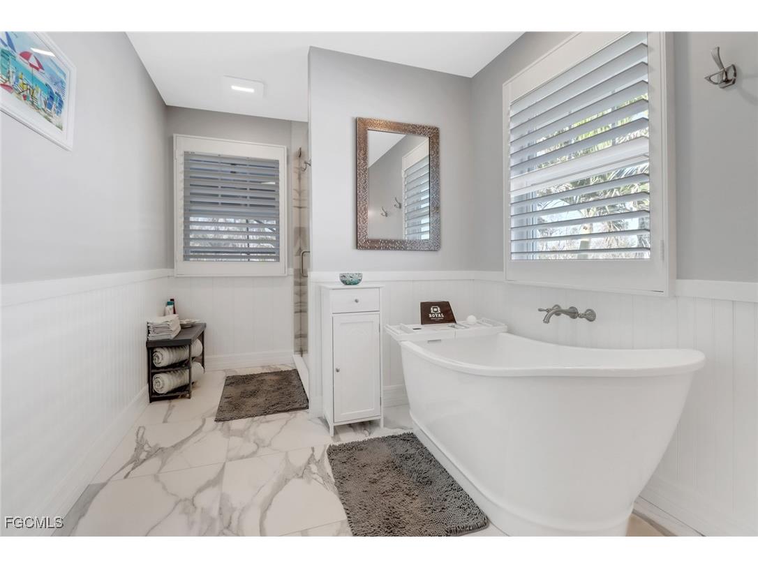 7842 Buccaneer Drive Fort Myers Beach FL 33931 2025019562 image13