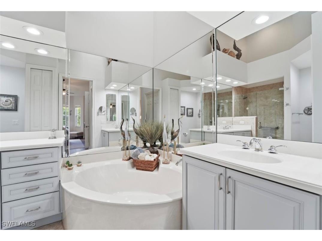 7842 Hawthorne Drive #1703 Naples FL 34113 225081317 image22