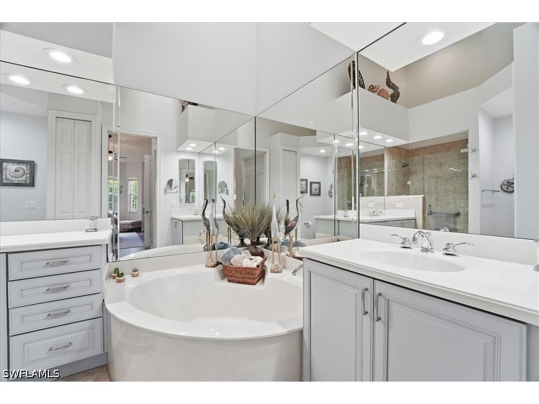 7842 Hawthorne Drive #1703 Naples FL 34113 226023290 image22