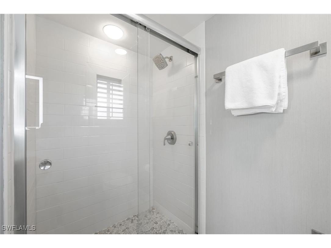 7848 Emerald Circle #J101 Naples FL 34109 225051803 image12