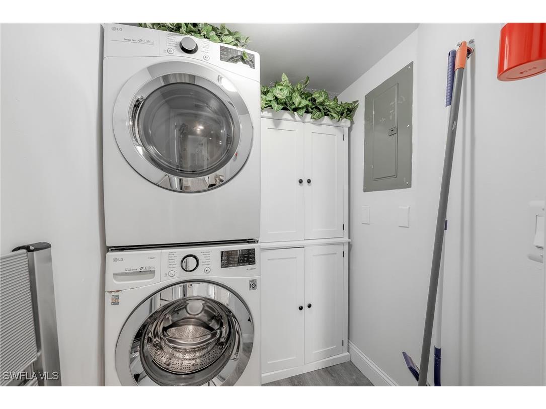 7848 Emerald Circle #J101 Naples FL 34109 225051803 image16