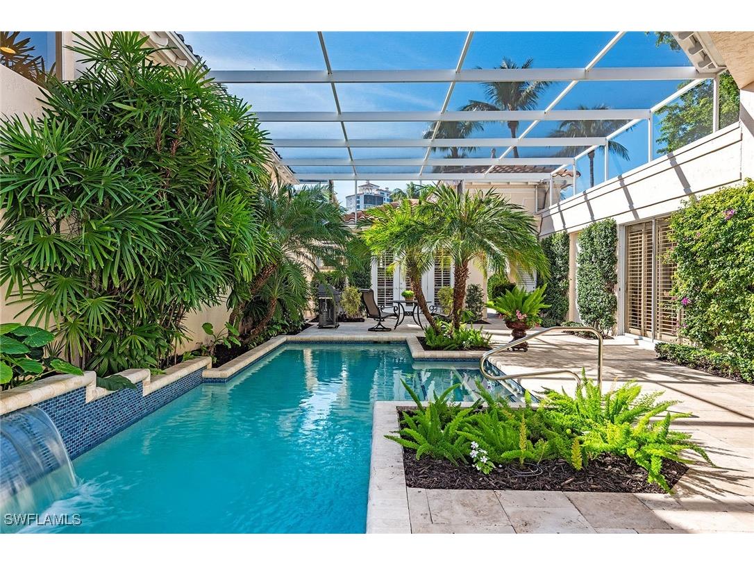 7849 Cocobay Drive #1 Naples FL 34108 225080212 image1