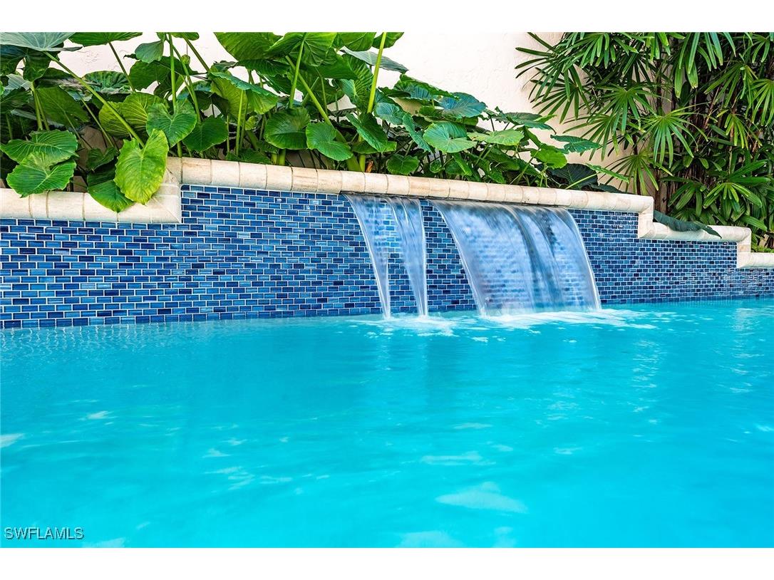 7849 Cocobay Drive #1 Naples FL 34108 225080212 image14